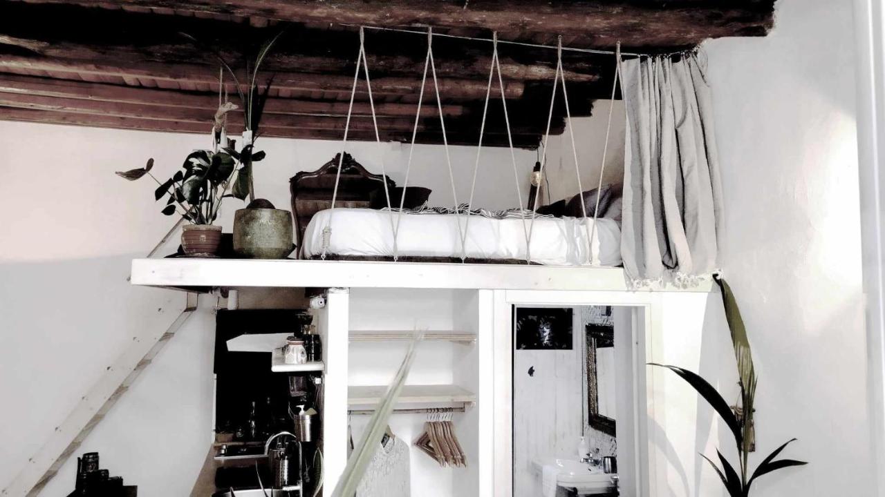 piccolo loft in centro storico - B&B