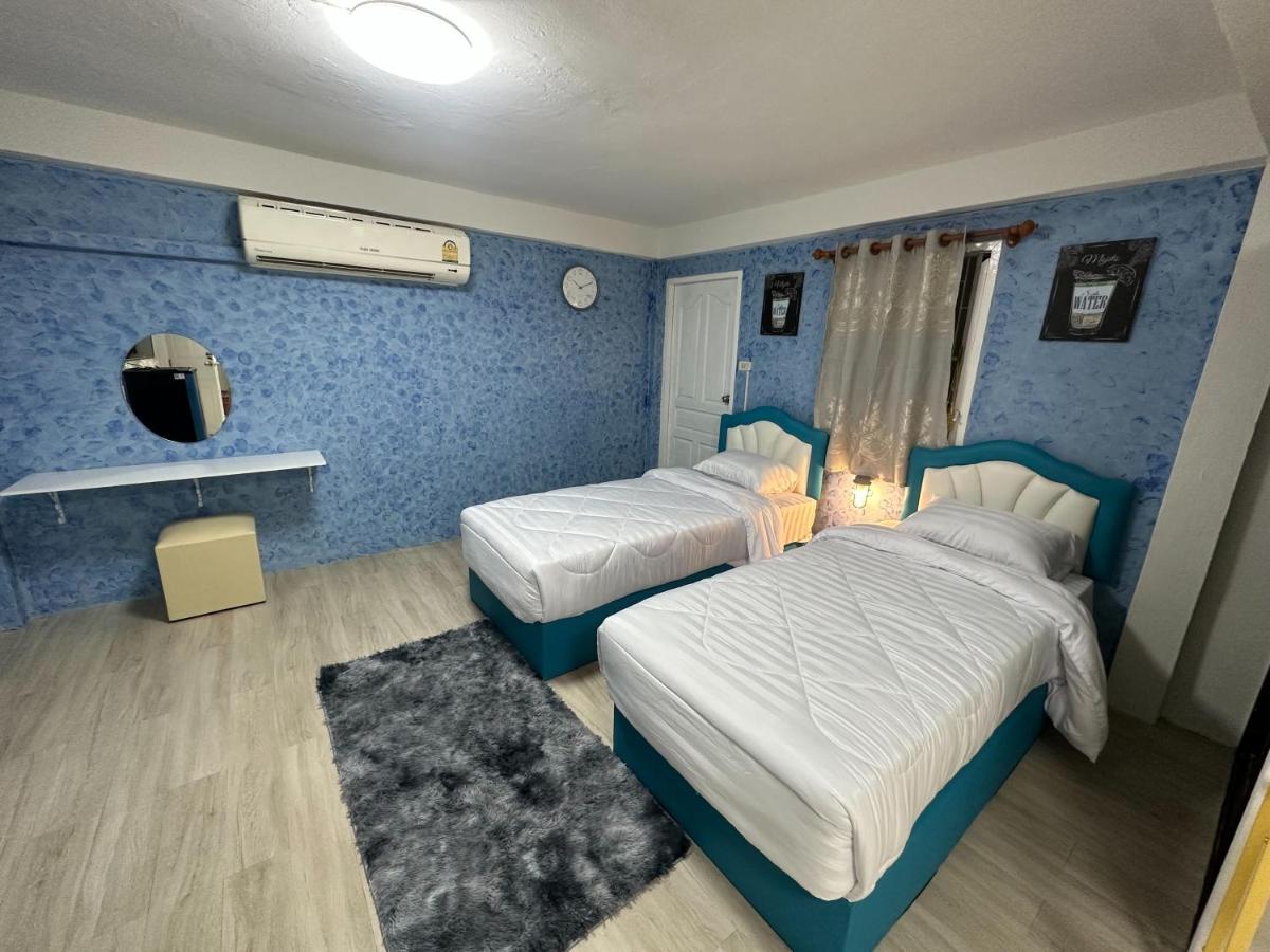 Twin Room with Balcony