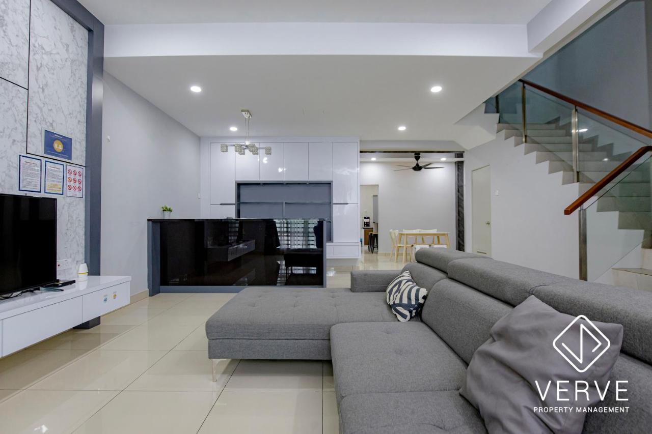 Ipoh Luxury Suites by Verve (18 Pax) EECH16 - Ferienwohnung