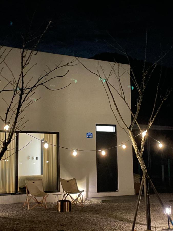 Stay Timoga - Private Poolvilla - B&B