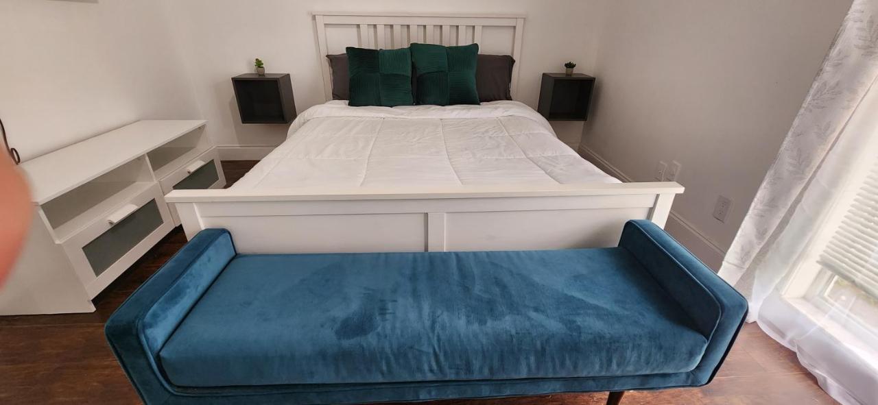 Queen Room with Shared Bathroom