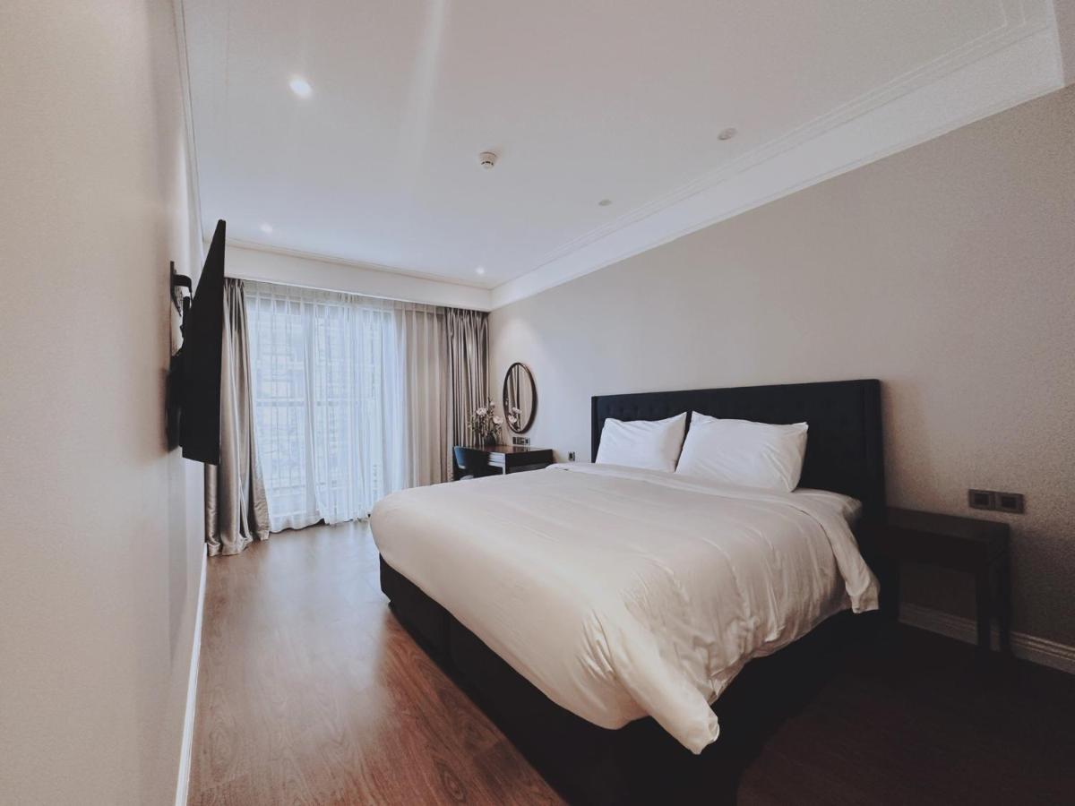 Deluxe Family Suite