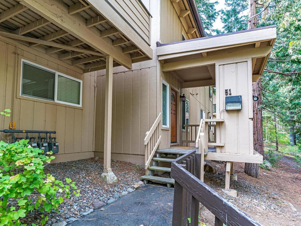 51 Mountain Shadows - 2 bedroom condo with pool - B&B