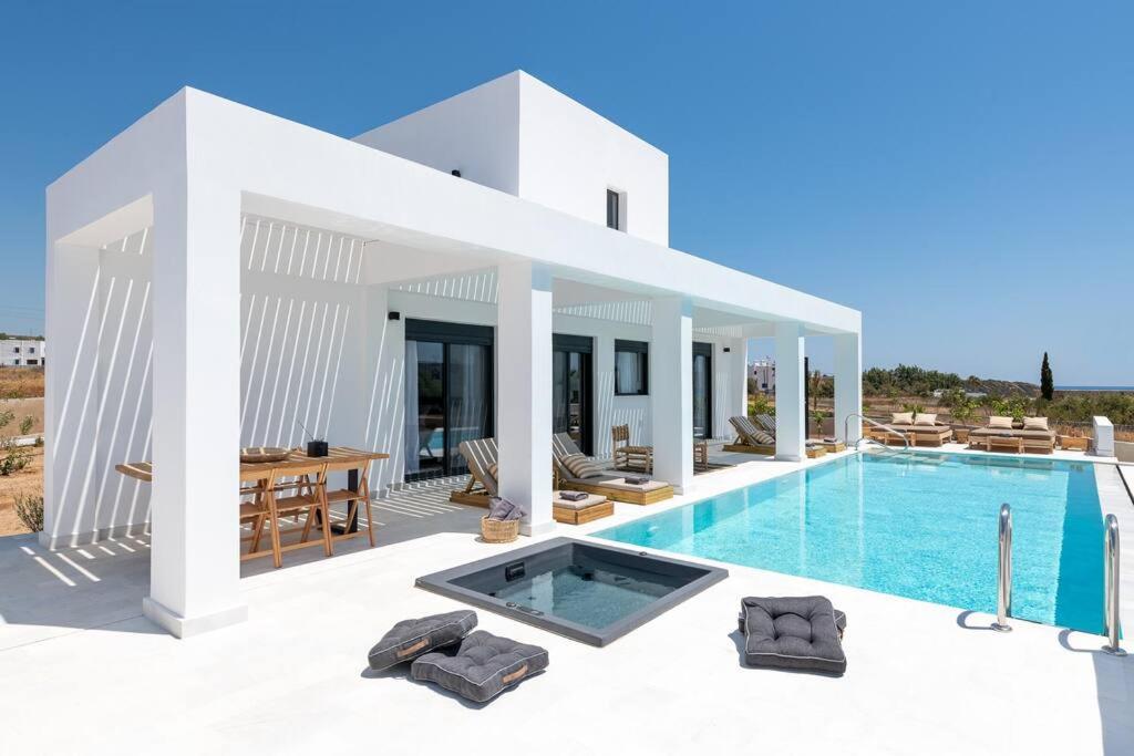 Seafish Villa, 2 Luxury Villas at Lachania Beach - B&B Lachaniá