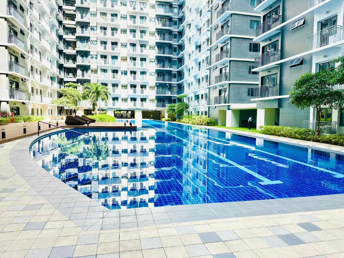 Chic and Cozy 1BR Shore 3 by SMDC near MOA - B&B