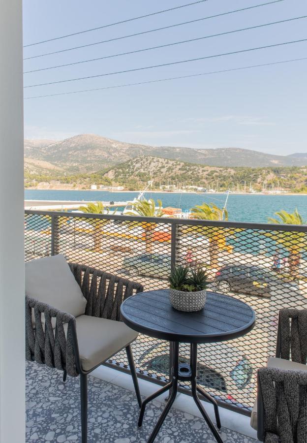 Chelmis Sea Front Apartments - Atlantis - B&B Argostoli