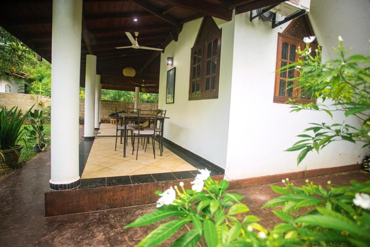 Villa Trendy Unawatuna - Ferienwohnung