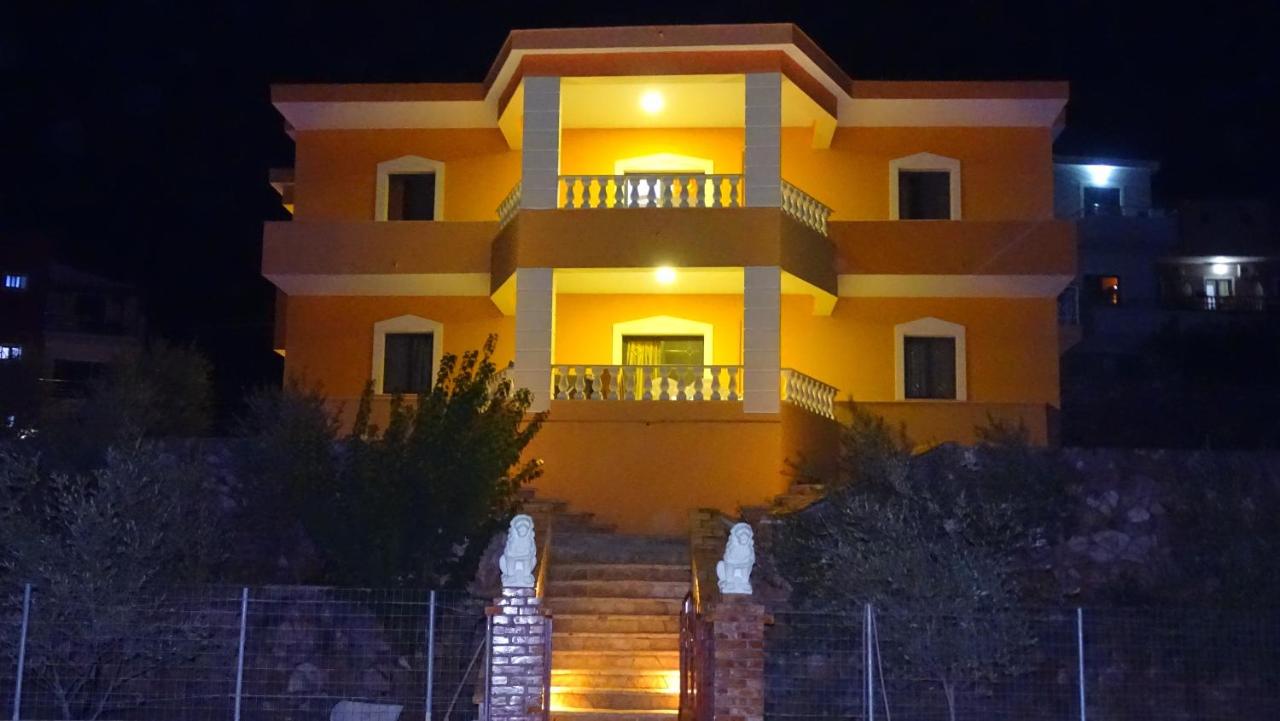 Villa Lions - B&B Ksamil
