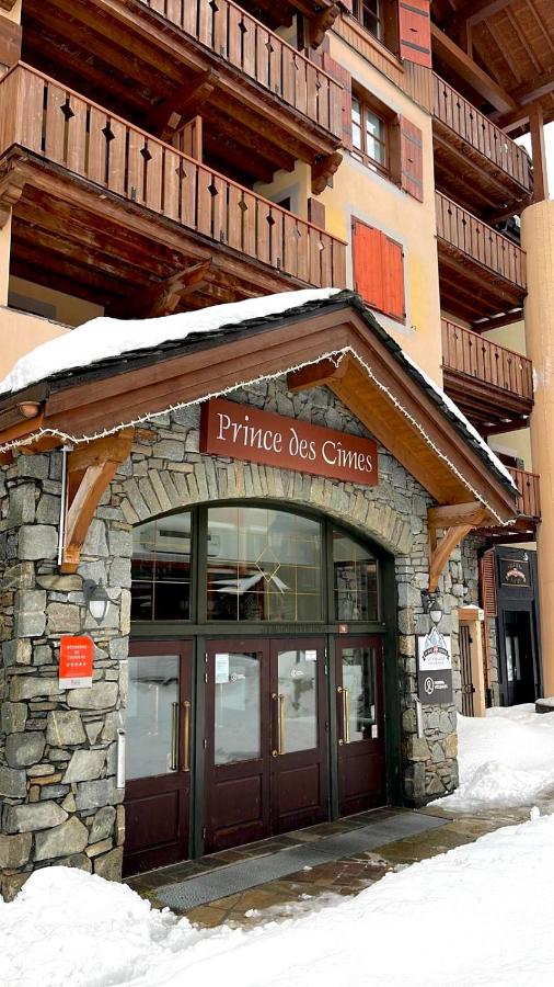 ARC 1950 - Appartement 10 personnes Duplex Cheminée - ski aux pieds - Sauna, Hammam, Jacuzzi - B&B