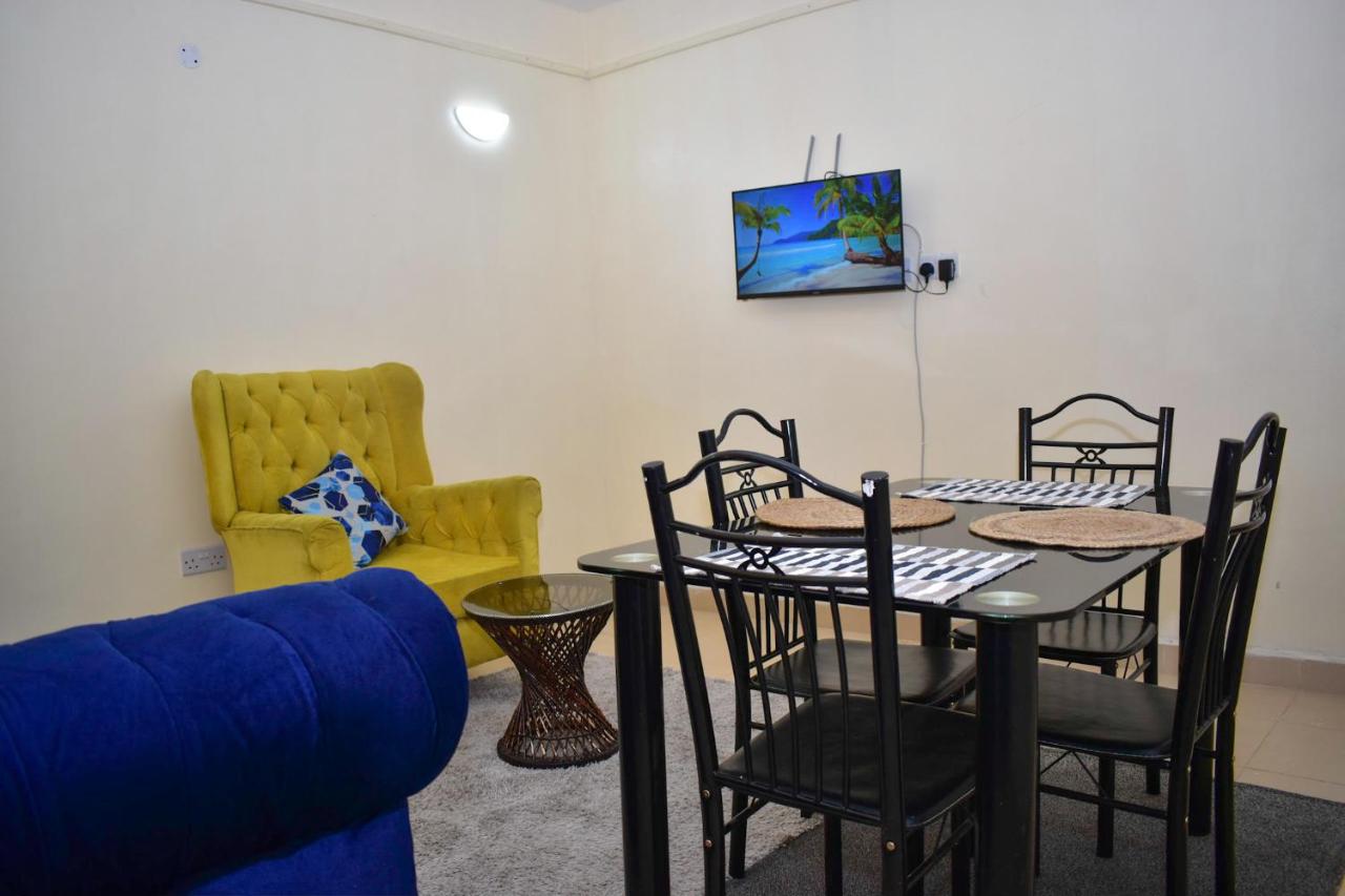 B&B Nakuru - Faisha 1bedroom near lake Nakuru & Sarova - Bed and Breakfast Nakuru