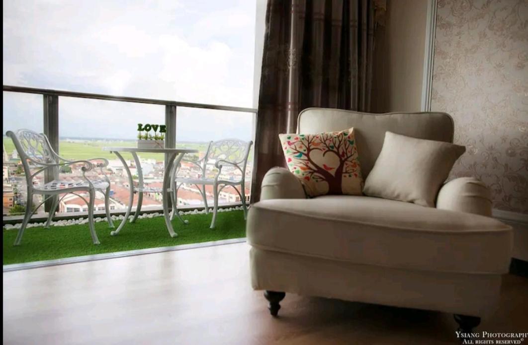 Sekinchan PaddyView Homestay 高楼 看稻田 阳台民宿 - Ferienwohnung Sekinchan