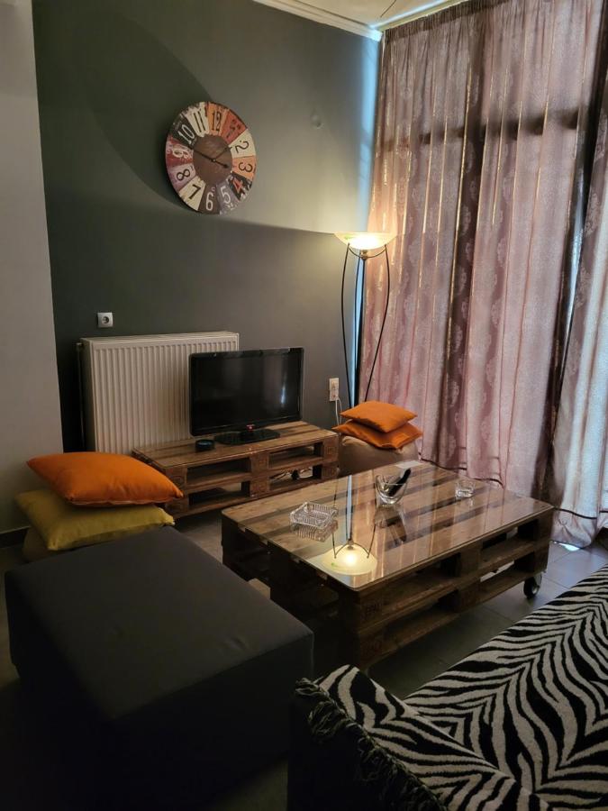 Lefko apartment - B&B Athens
