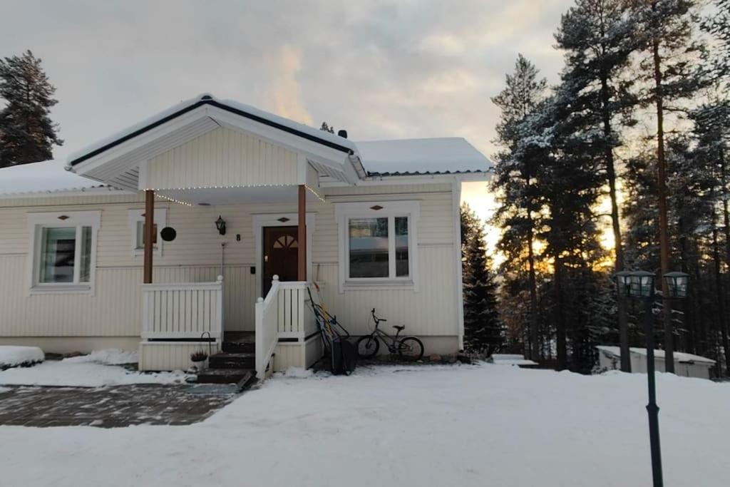 House with 3 bedroom's and sauna Close to arctic circle and Santa Claus - B&B Rovaniemi