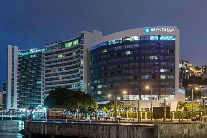 Ecusuites Family Depto Resort Riverfront Gye - Ferienwohnung