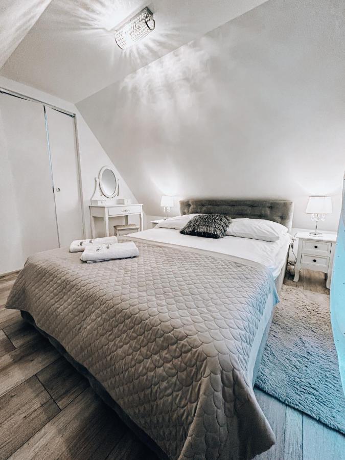 Superior Double or Twin Room with Mountain View