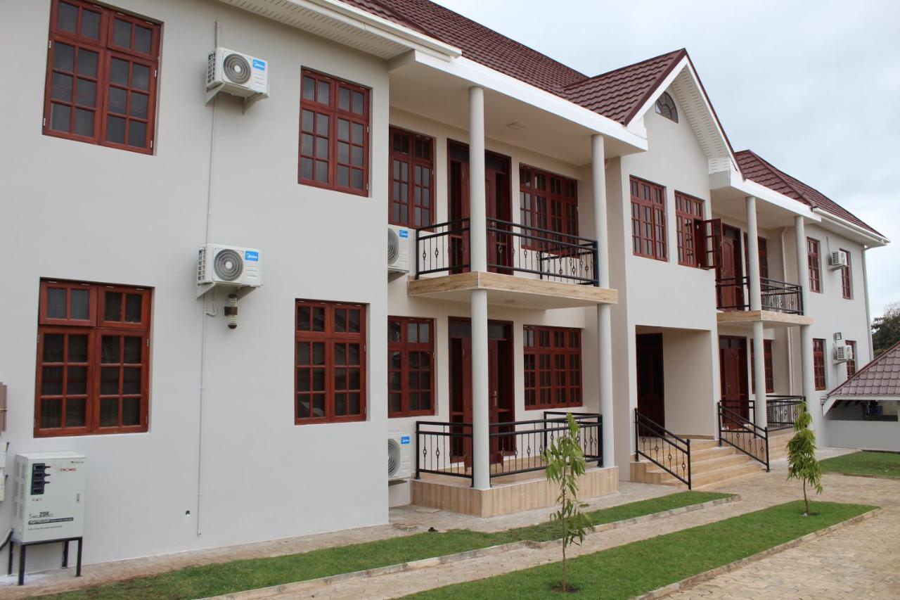NAURA HOMESTAYS - B&B Arusha