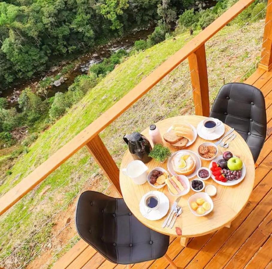 Chalé Canto da Montanha - Bed and Breakfast
