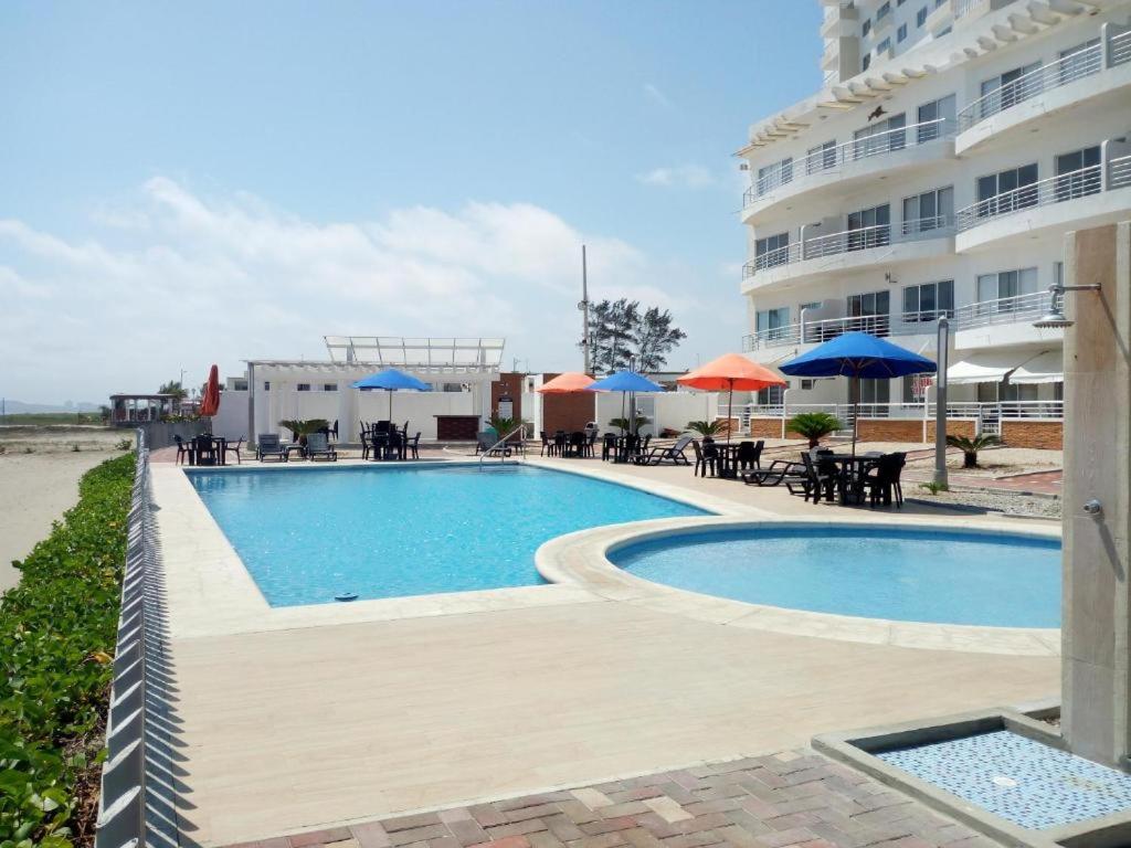 Ecusuites Jacuzzi en Playas Vista Mar - B&B