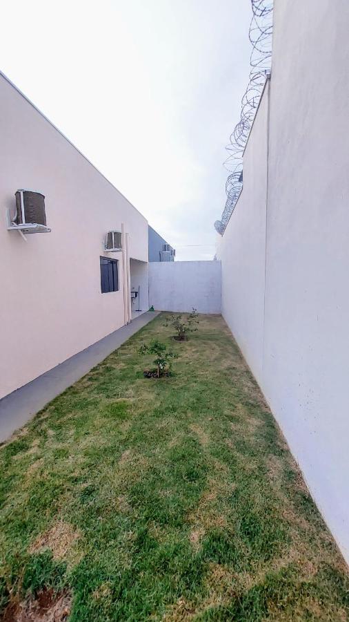 Bela casa nova na Chapada dos Guimarães - B&B