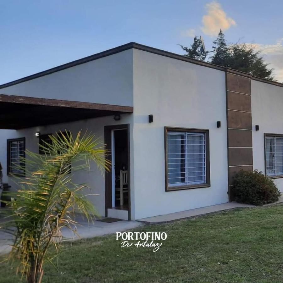 PORTOFINO DI ARTALAZ - B&B Colón