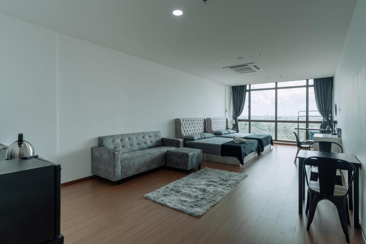 SUMMER SUITES APARTMENT CASETTA HOMESTAY 1 at Kota Samaraham Kuching - Chambres d’hôtes Kota Samarahan
