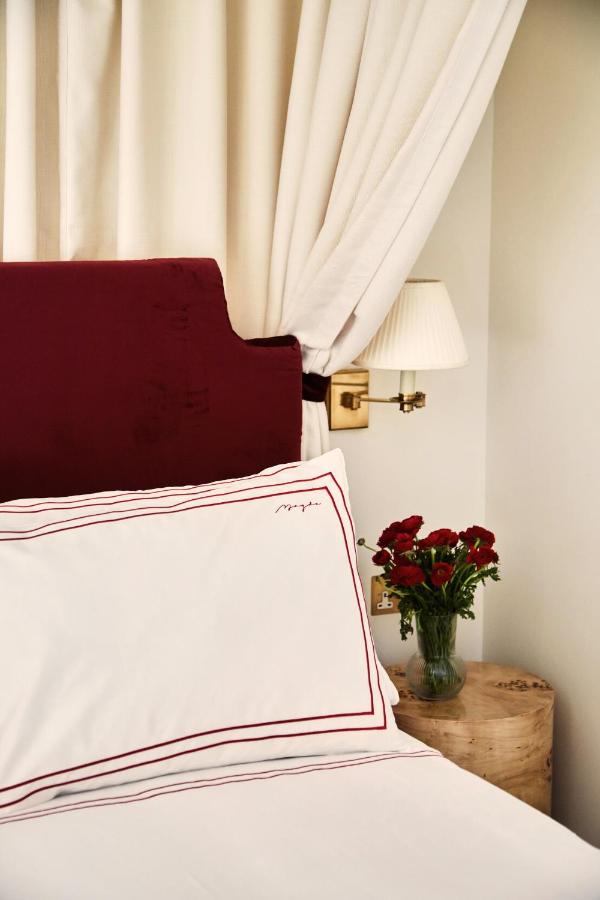 B&B London - Magda Boutique Rooms - Bed and Breakfast London