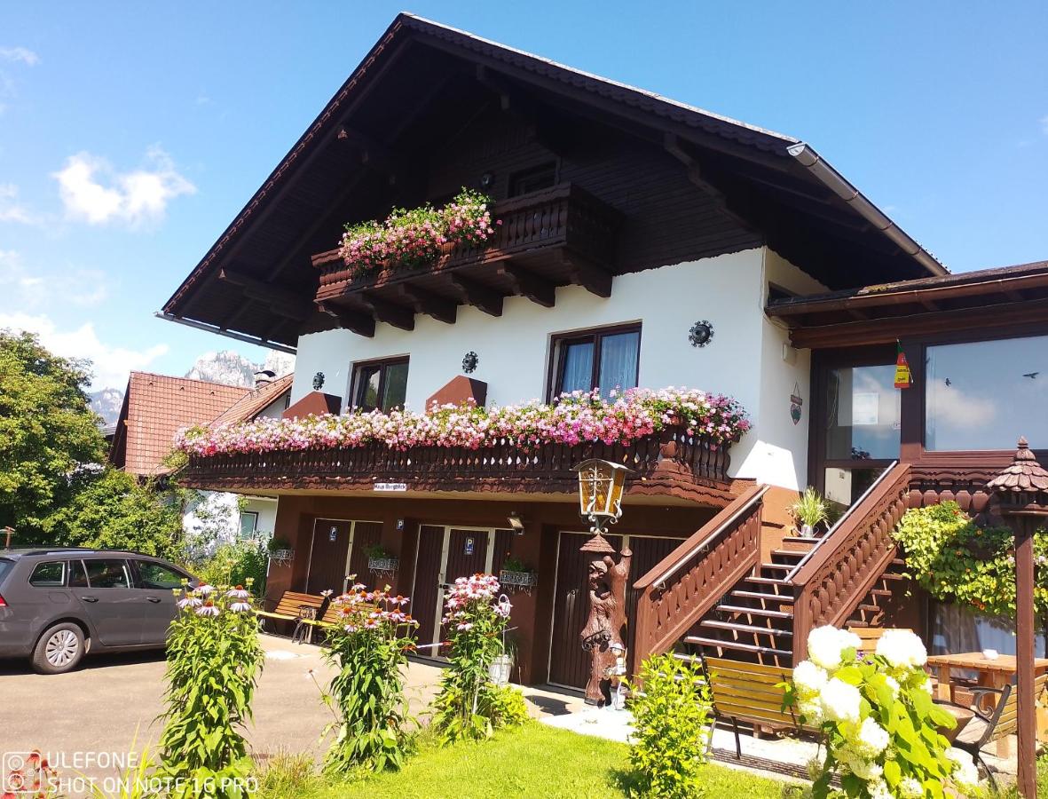 B&B Oberort - Haus Bergblick - Bed and Breakfast Oberort