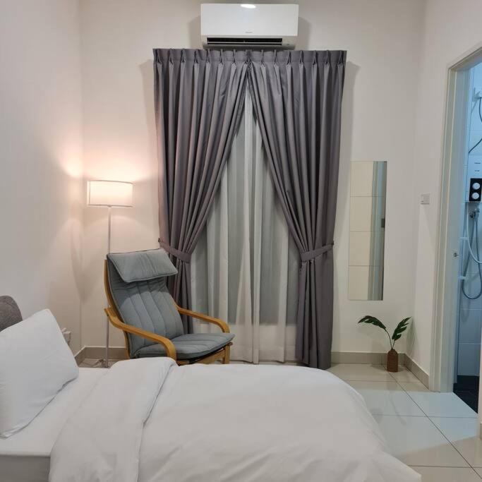 B&B Batu Pahat - THE COVE at D'Garden City Centre - Bed and Breakfast Batu Pahat