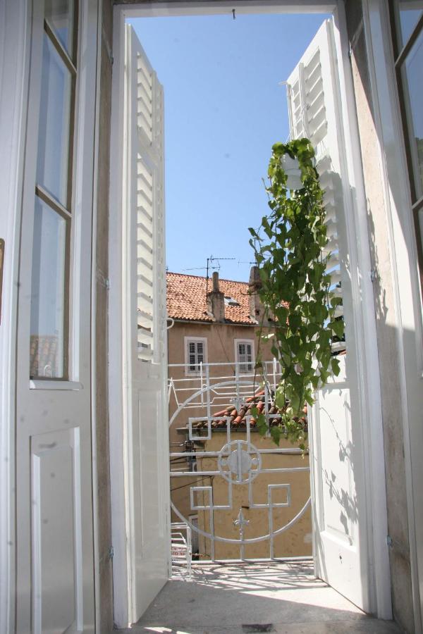 Stylish Theatre Apartments - B&B Spalato