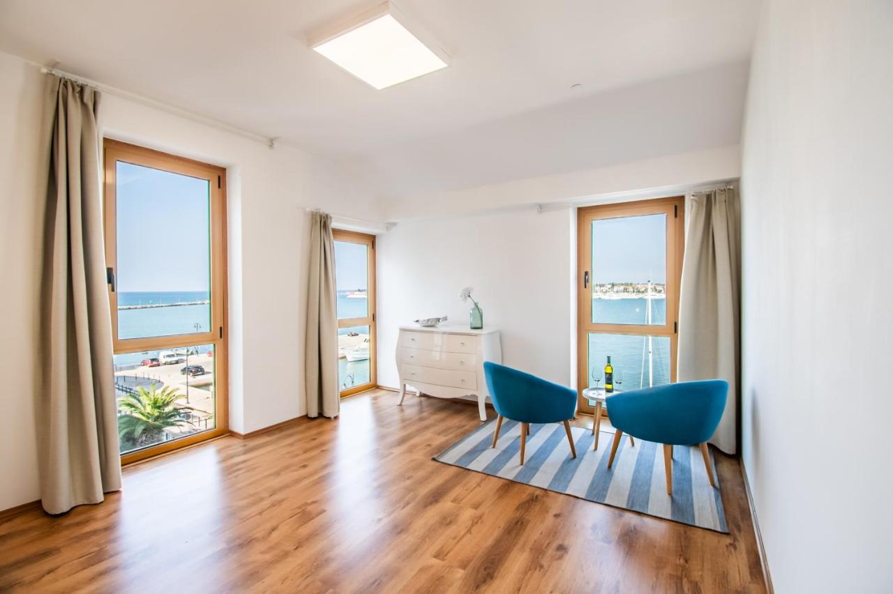 B&B Umag - umag seafront seaview center apartment old town 3 by Rentistra - Bed and Breakfast Umag