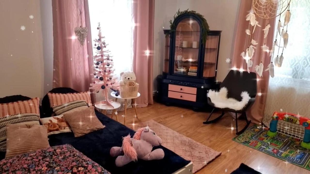 Dom pod Jabłonką - B&B