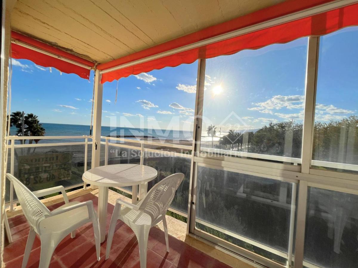 Frente a la playa y con vistas al mar 108A - INMO22 - B&B Cambrils