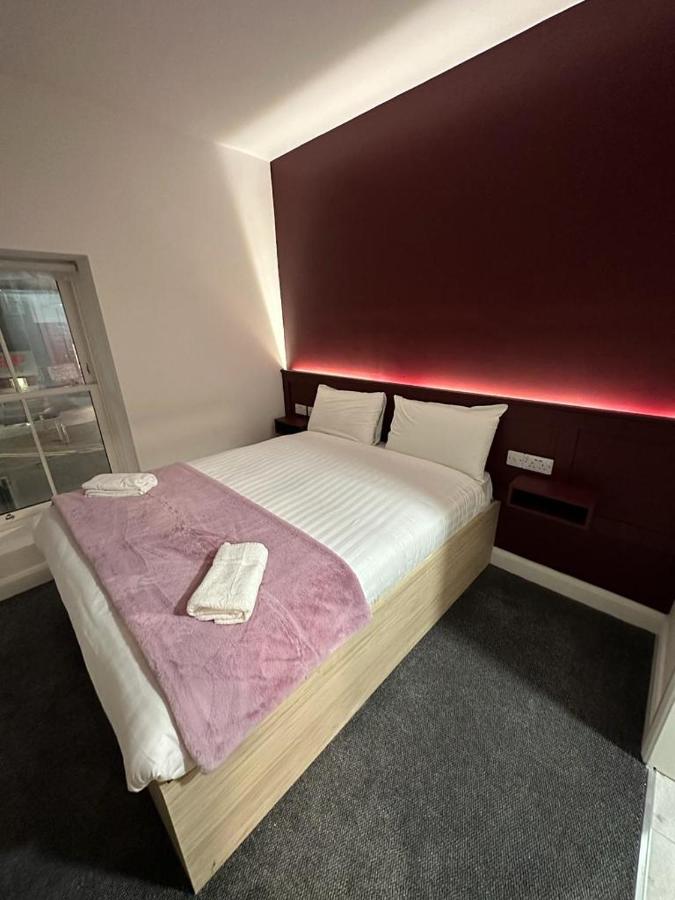 B&B Galway - Mary Mullen's Rooms Eyre Square. - Bed and Breakfast Galway