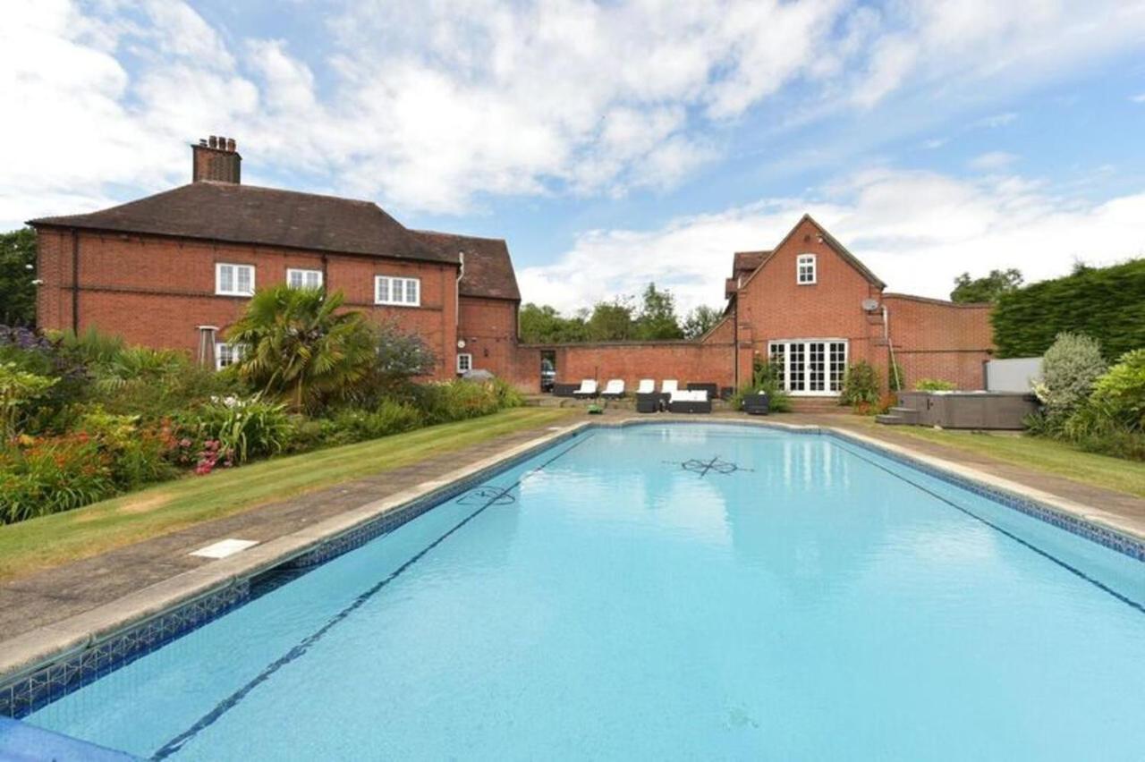 B&B Brentwood - Great Warley Place - The Rectory - South - Bed and Breakfast Brentwood