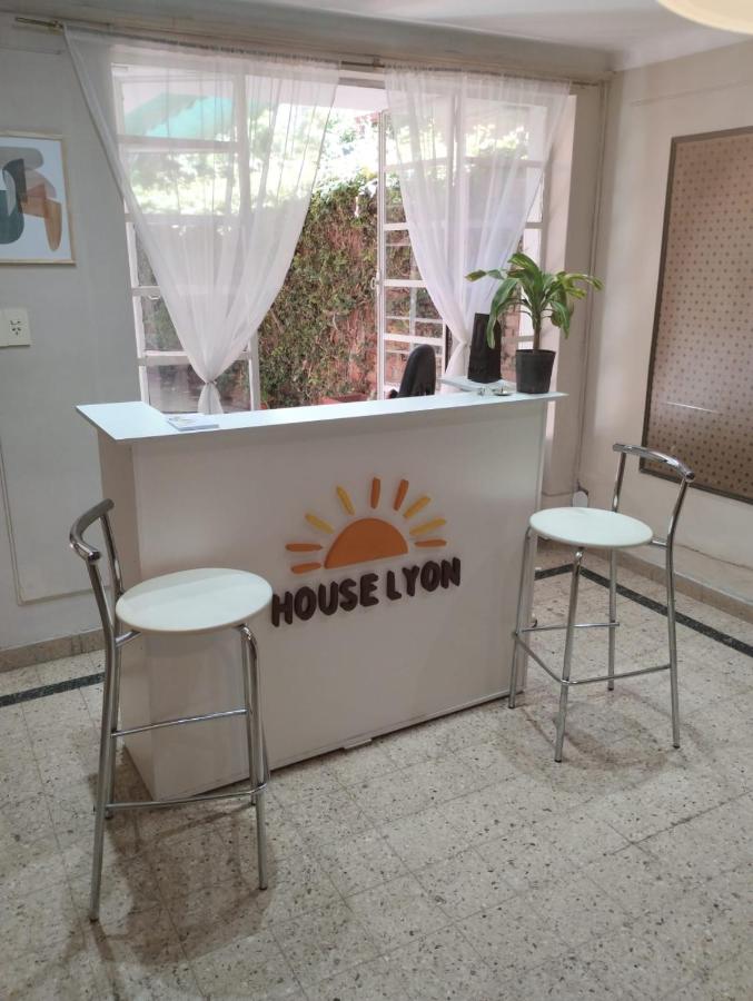 Houselyon - B&B Mendoza