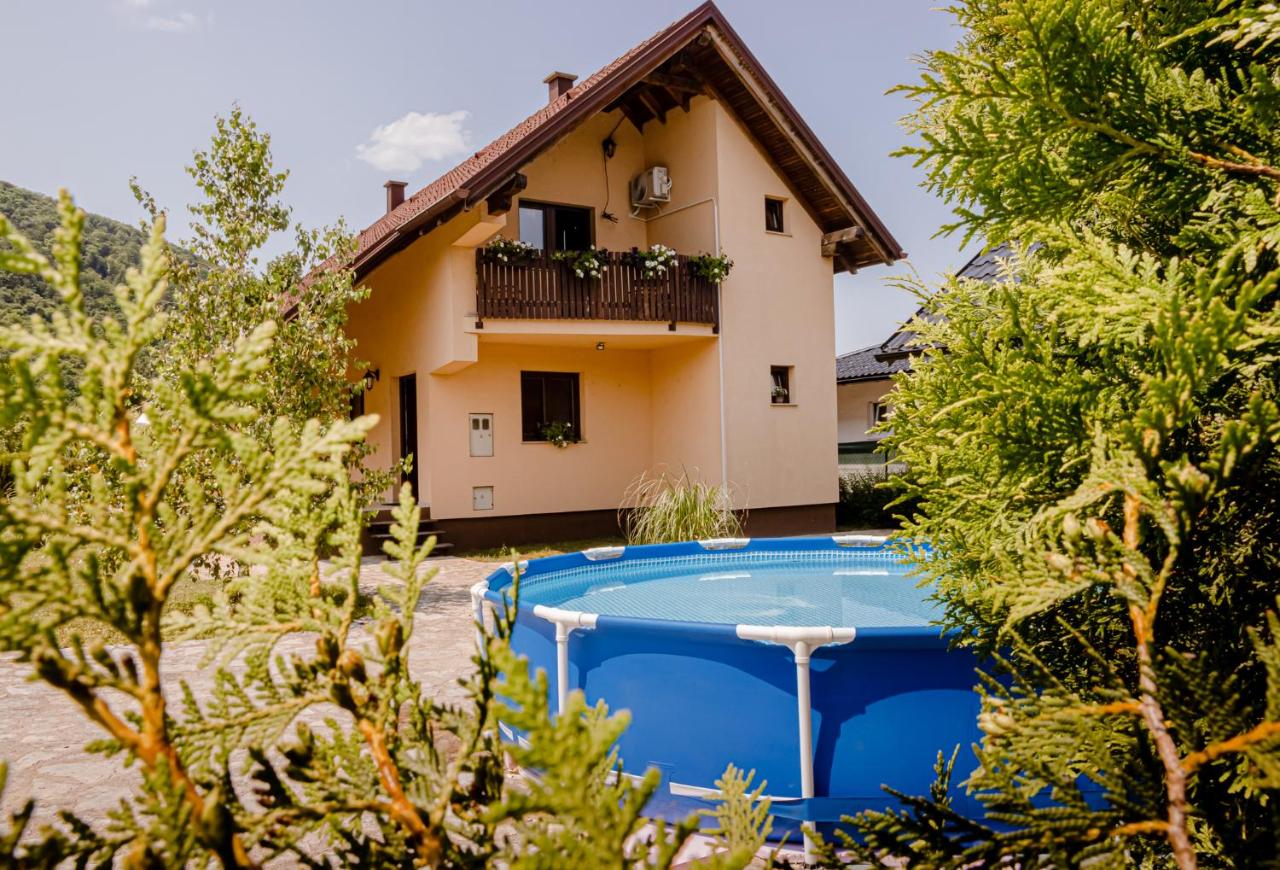 B&B Bihać - Holiday home Avita - Bed and Breakfast Bihać