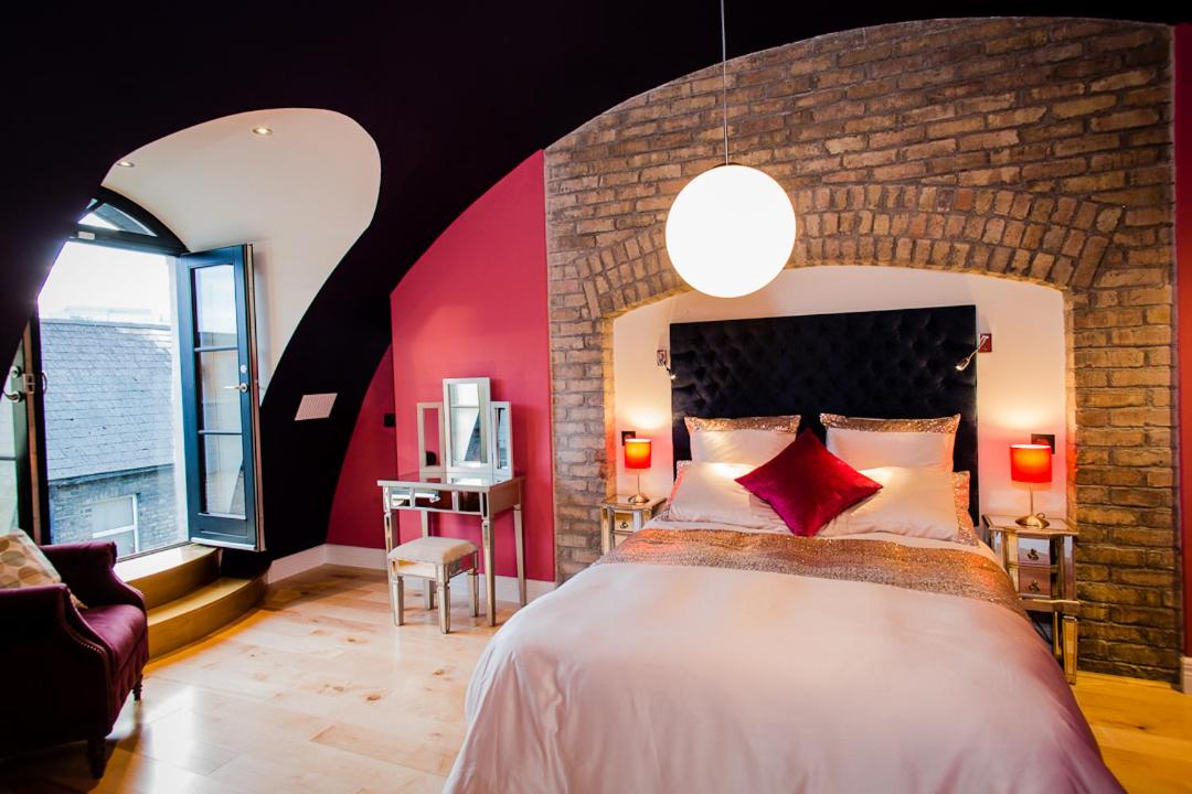 Luxury Townhouse - B&B