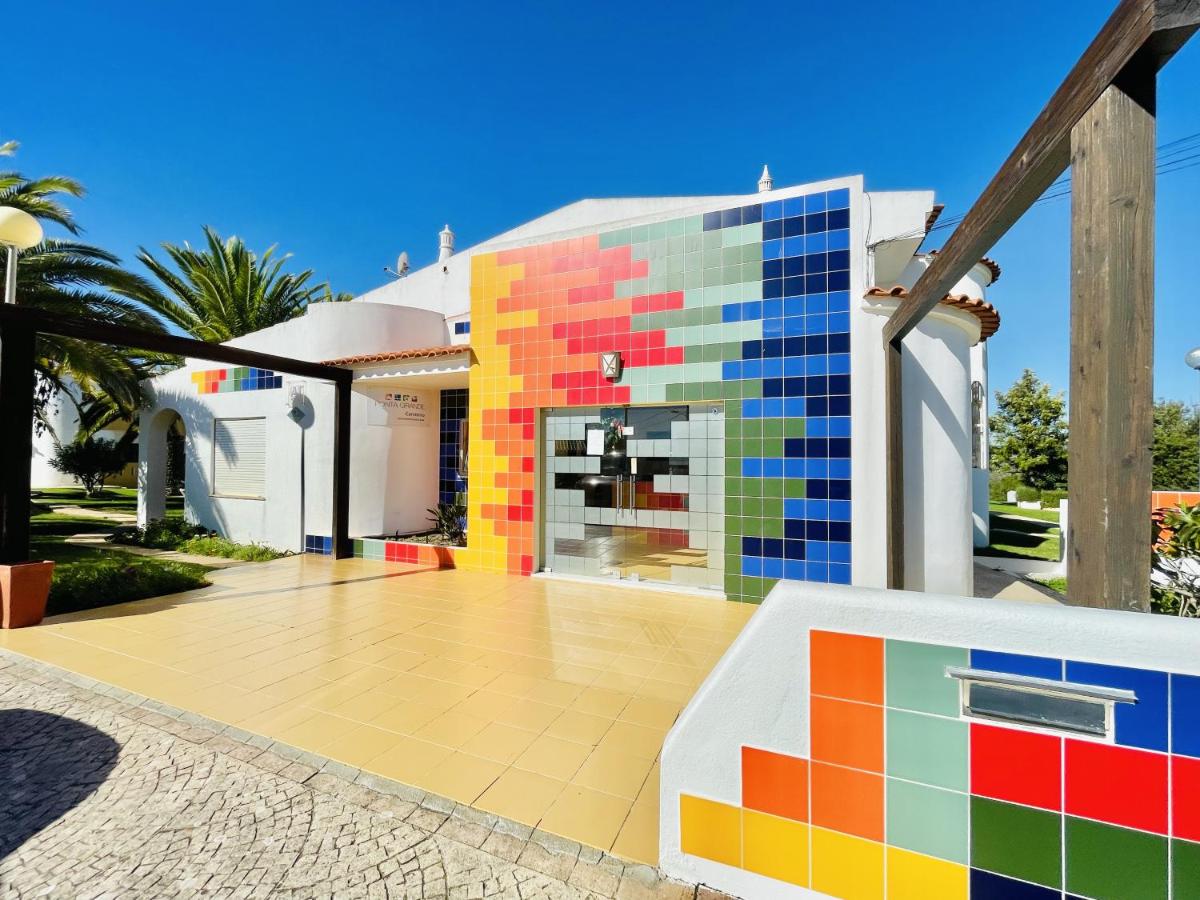 Lavanda - 2 Bedrooms - 3 Level Pool - Garden - Beach 1km - B&B