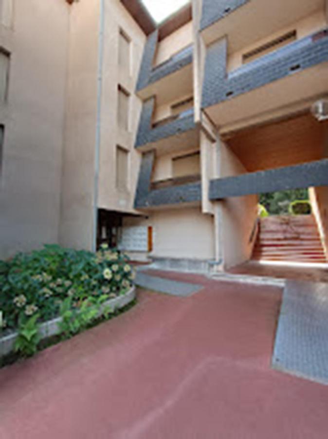Frolise, T2, centre, wifi, parking couvert gratuit, 4 personnes - Bed and Breakfast Bagnères-de-Luchon