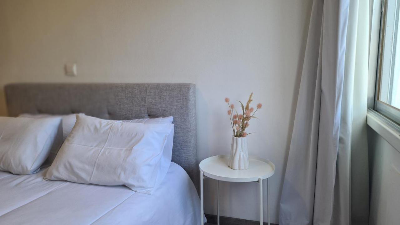 B&B Limassol - STAY Coastal Charm Apartment - Bed and Breakfast Limassol