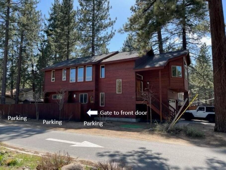 Tahoe Cozy Cabin, 2 Bedroom with a gas fireplace. - Bed and Breakfast