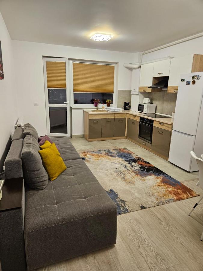 Apartament Bianca, în complex rezidențial Grandis - Chambres d’hôtes Braşov
