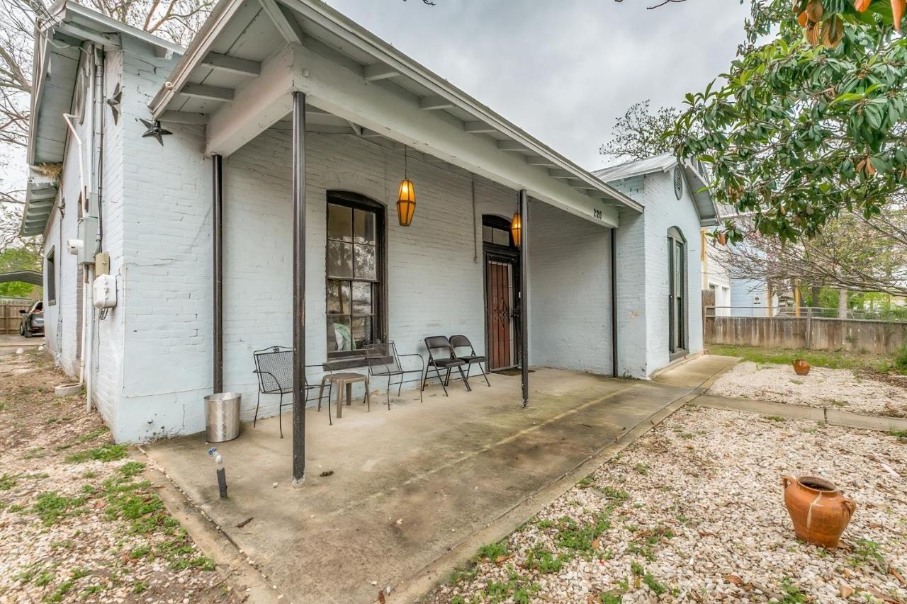 Free parking, PS4, grill, near downtown San Antonio - Ferienwohnung