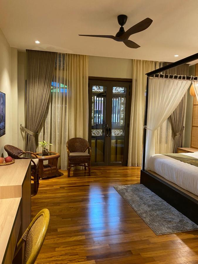 King Suite with Balcony