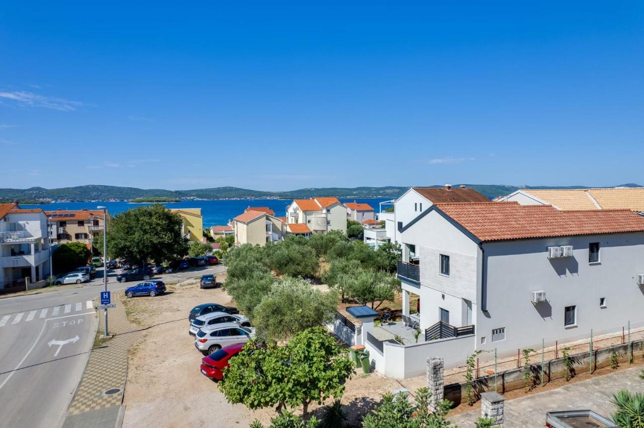 Apartamento con balcón