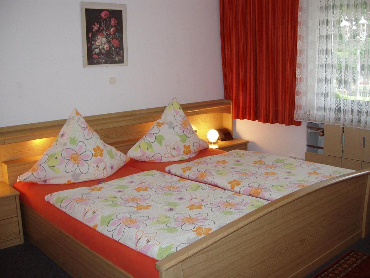 Driepersoonskamer met Eigen Badkamer