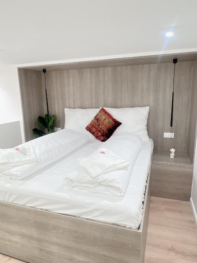 Apartment - Split Level