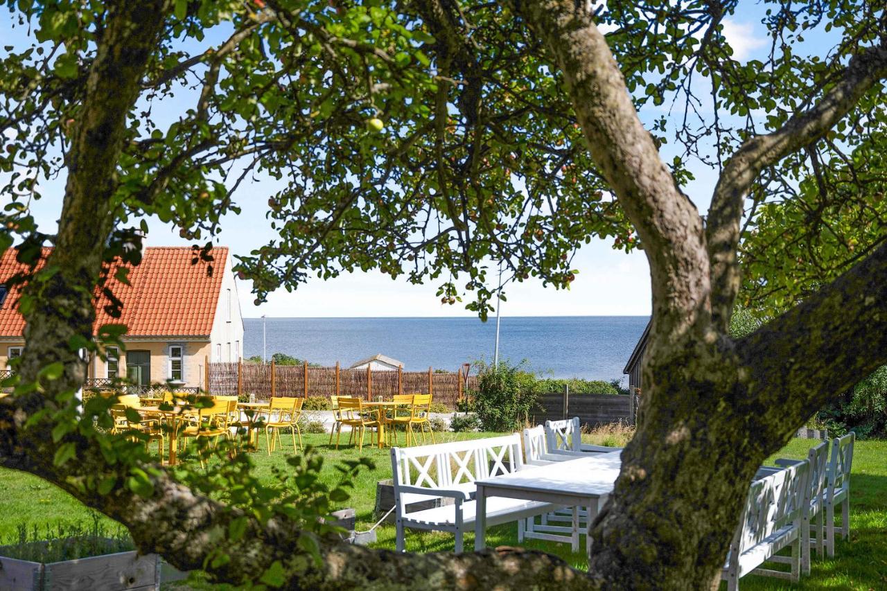 B&B Svaneke - Summer Holiday Apartment At Beautiful Solgaarden - Bed and Breakfast Svaneke