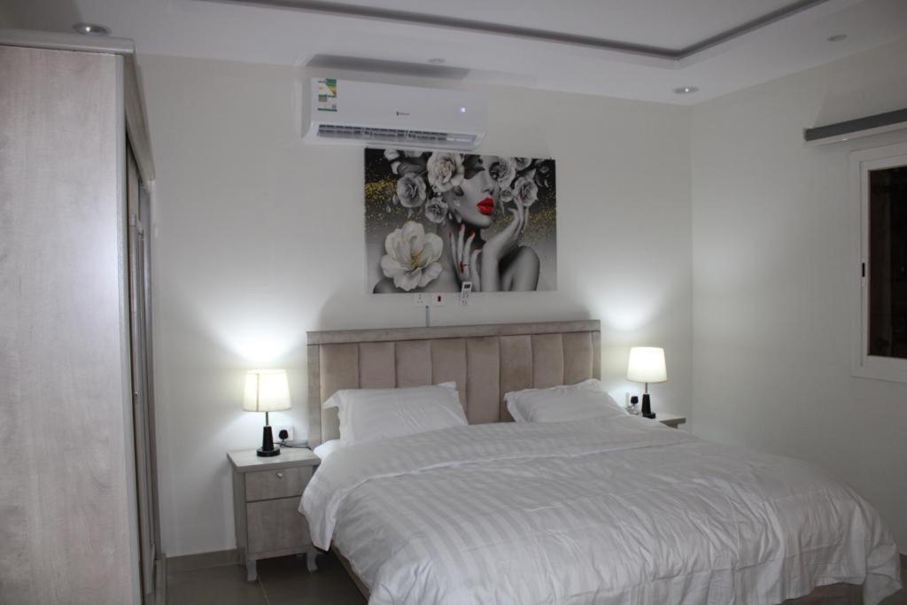 B&B Riyad - شقة عبارة عن غرفة نوم وصالة مع دورة مياه - Bed and Breakfast Riyad