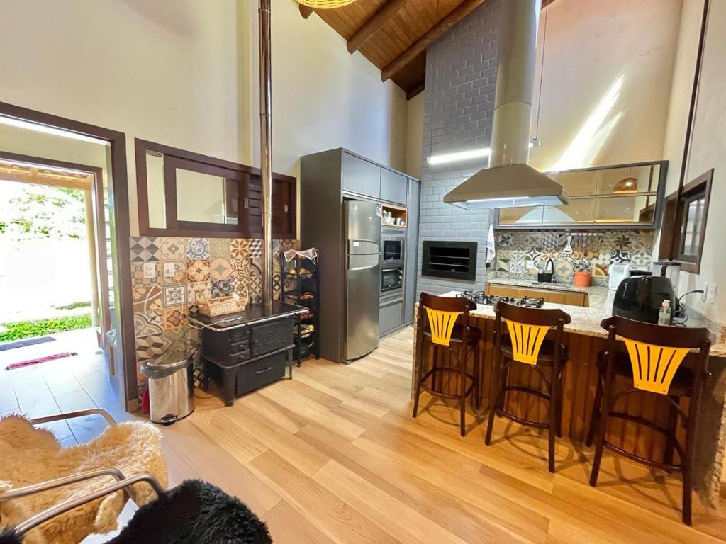 Casa com três quartos !Farol de Sta Marta Laguna - B&B Laguna